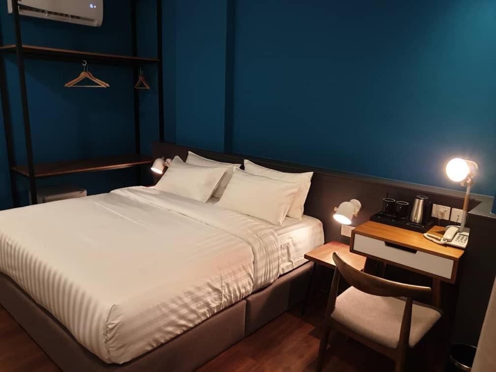 O&G Hotel Parit Buntar Extérieur photo