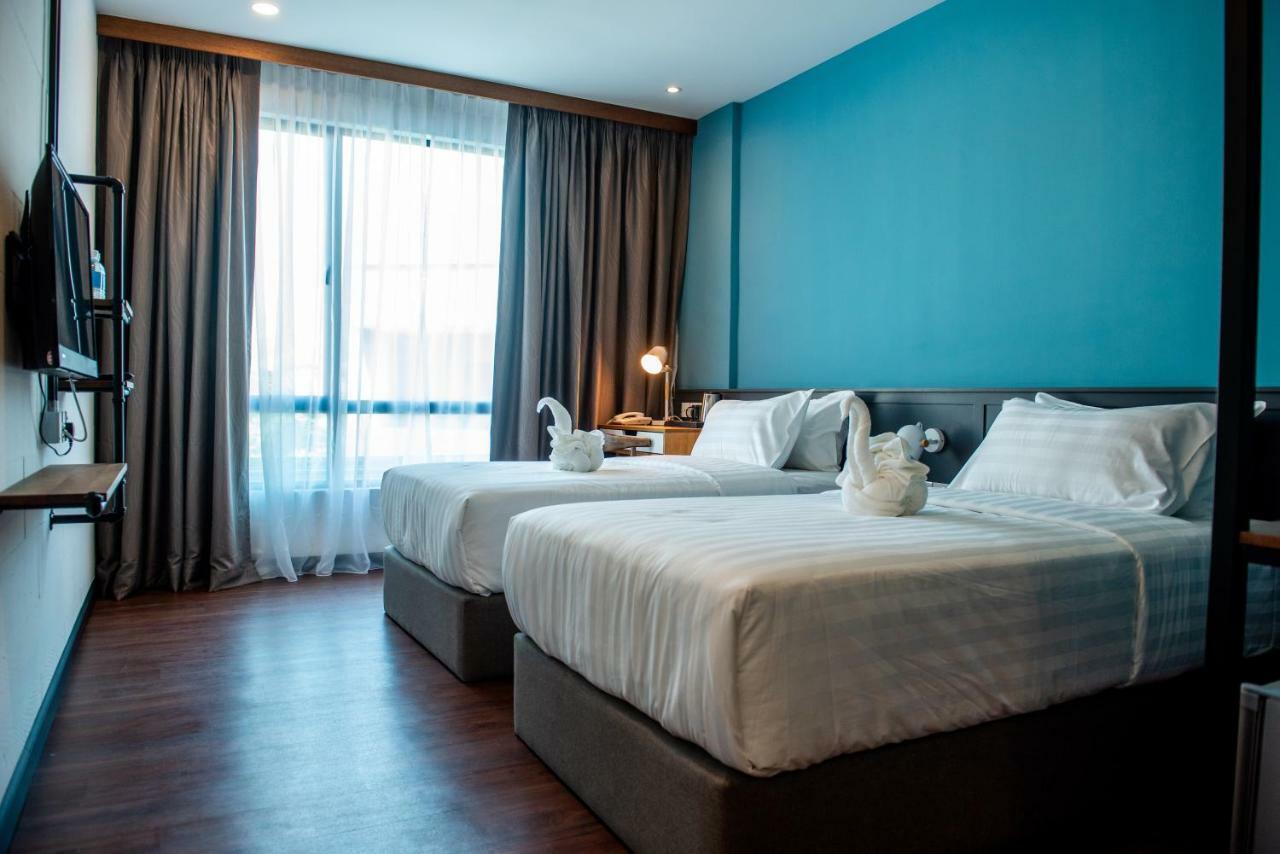 O&G Hotel Parit Buntar Extérieur photo