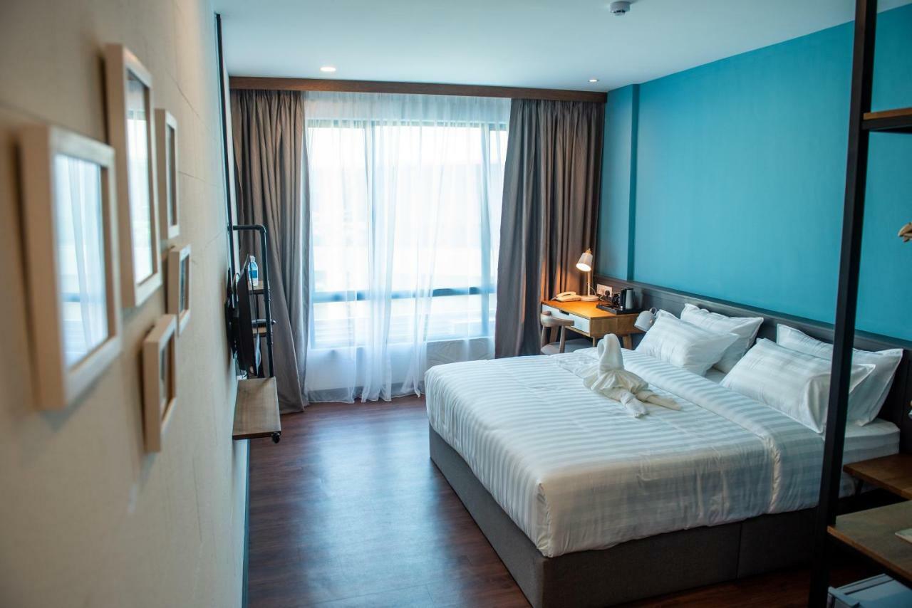 O&G Hotel Parit Buntar Extérieur photo