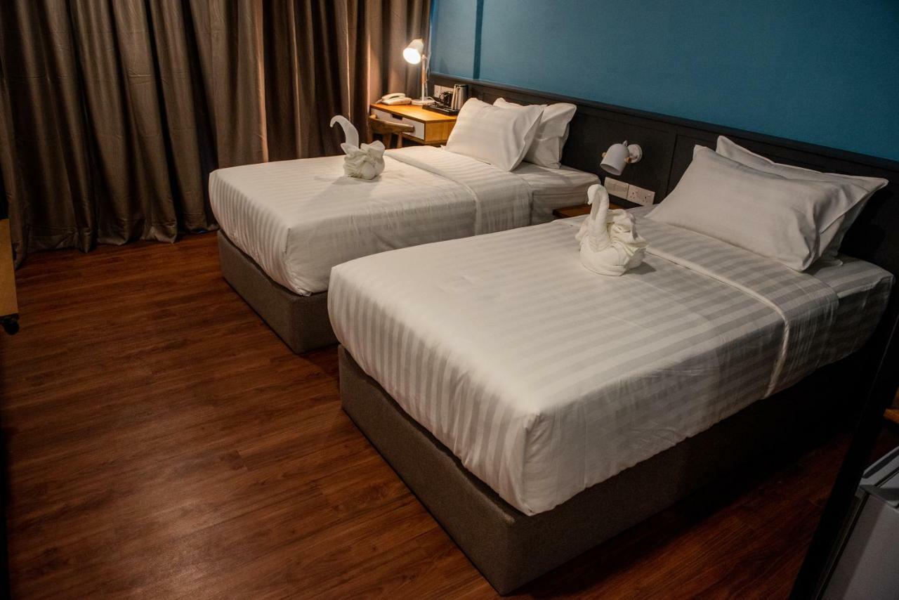 O&G Hotel Parit Buntar Extérieur photo