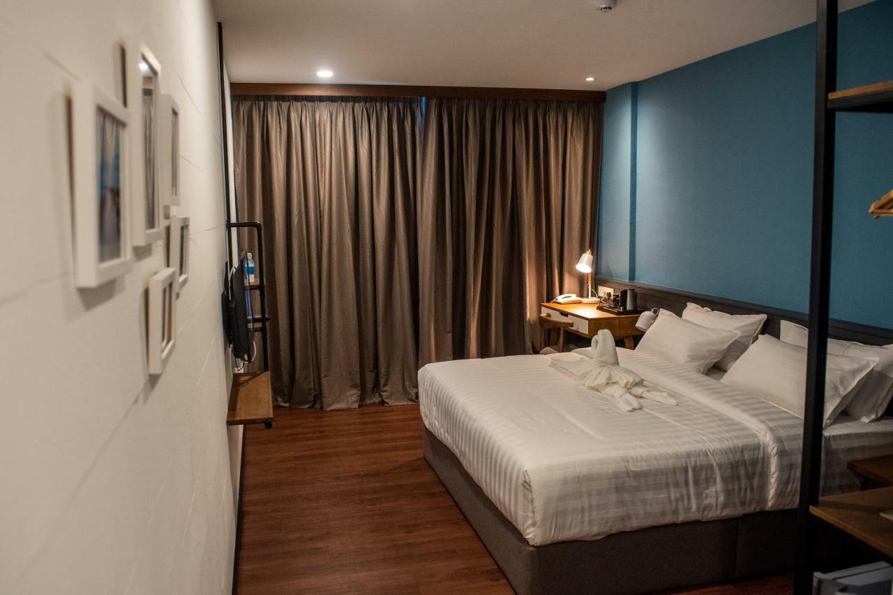 O&G Hotel Parit Buntar Extérieur photo